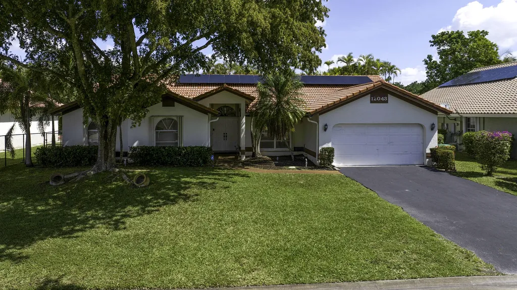 12043 SW 1st Street Coral Springs FL 33071