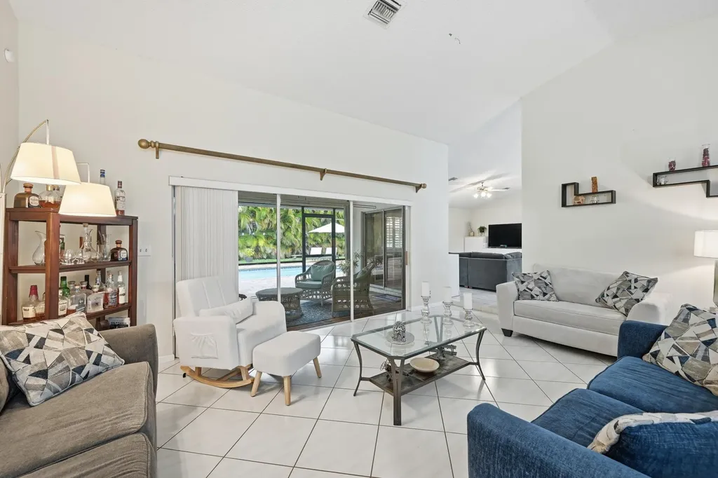 12043 SW 1st Street Coral Springs FL 33071