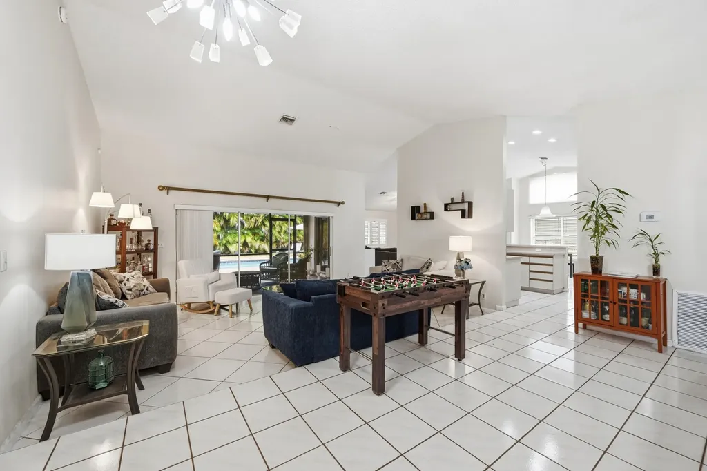 12043 SW 1st Street Coral Springs FL 33071