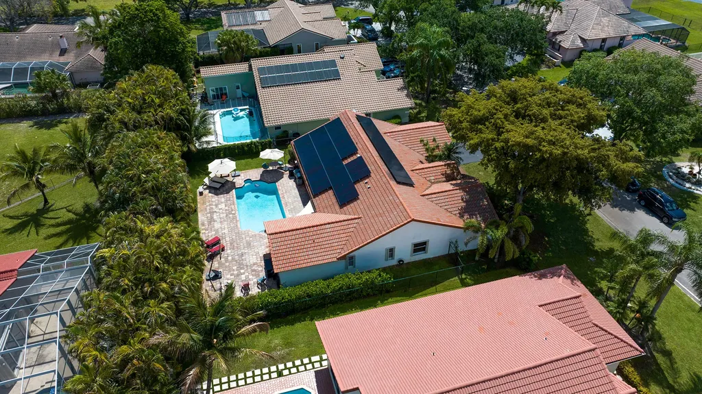 12043 SW 1st Street Coral Springs FL 33071