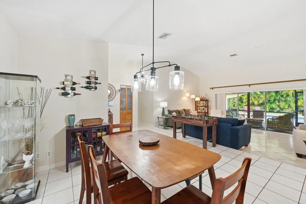 12043 SW 1st Street Coral Springs FL 33071