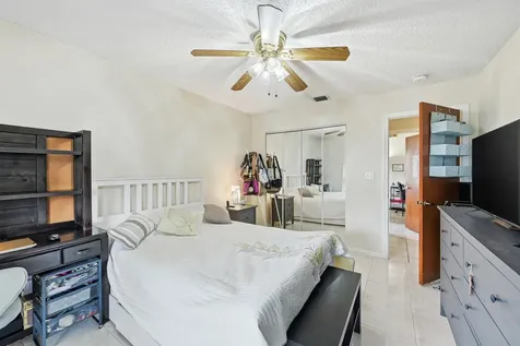 12043 SW 1st Street Coral Springs FL 33071