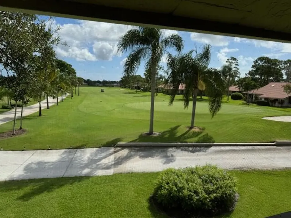 13403 Touchstone Place Palm Beach Gardens FL 33418