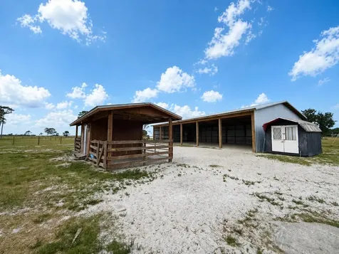1075 SW Rucks Dairy Road Okeechobee FL 34974