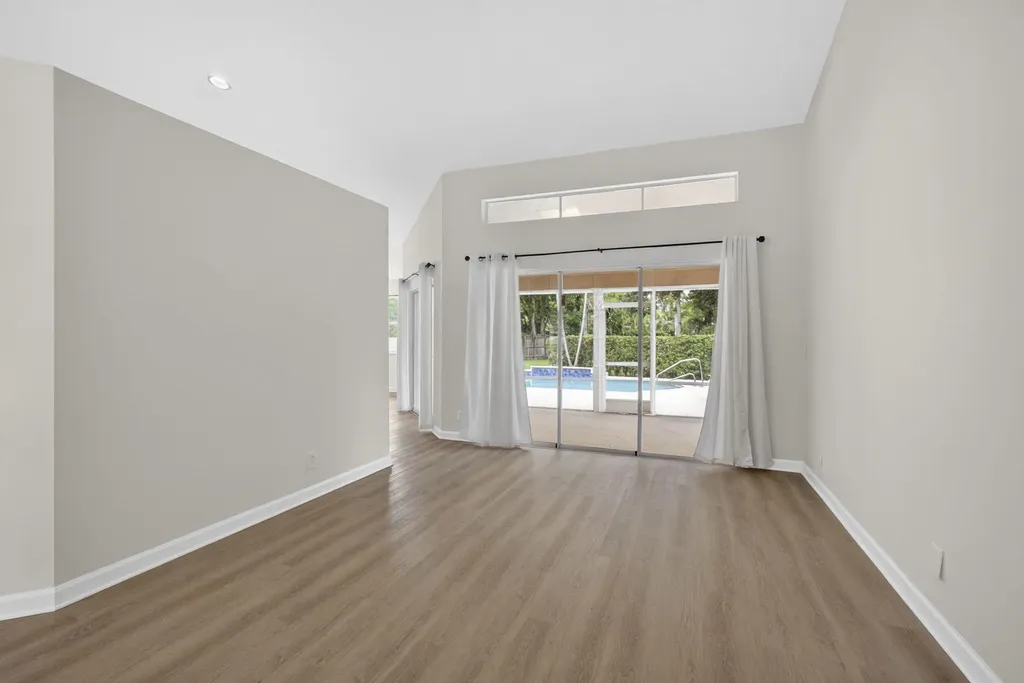103 Oxford Court Royal Palm Beach FL 33411