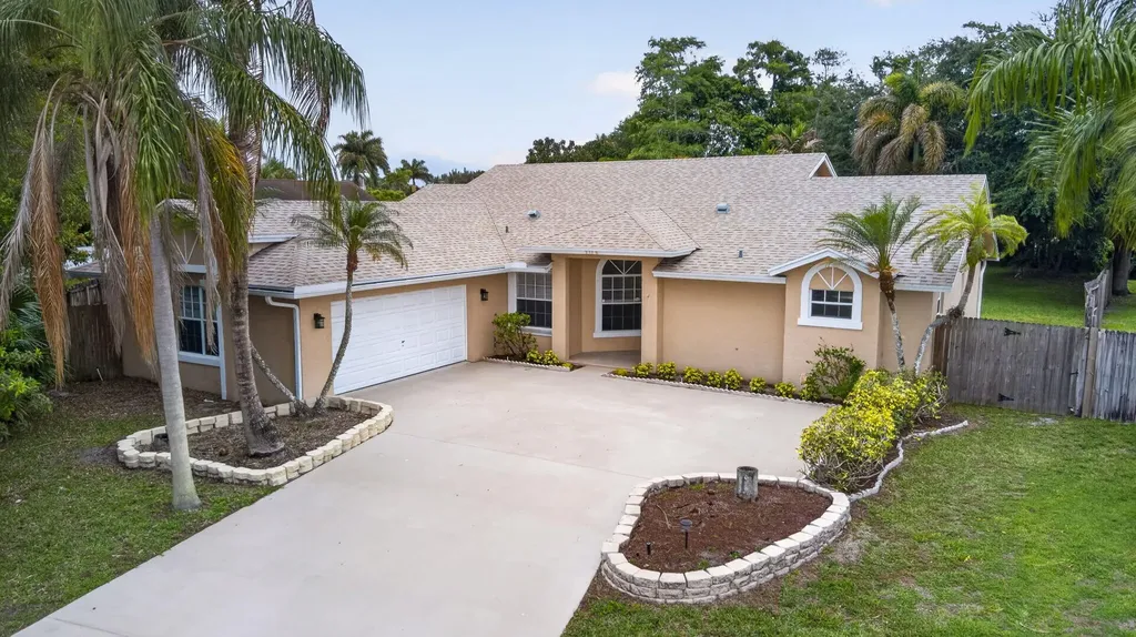103 Oxford Court Royal Palm Beach FL 33411
