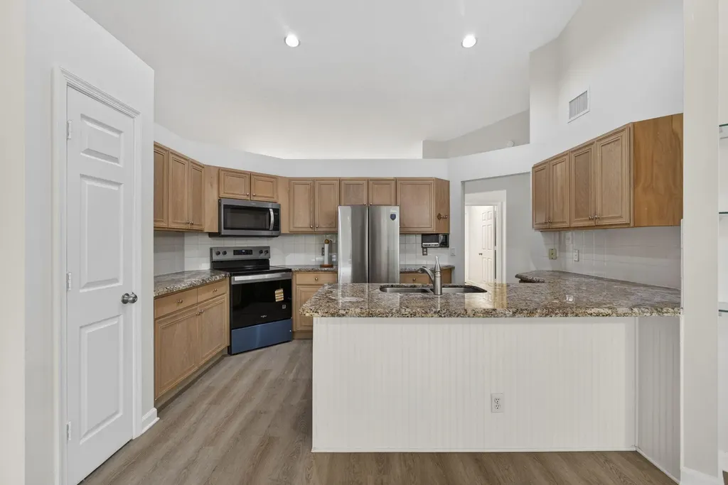103 Oxford Court Royal Palm Beach FL 33411