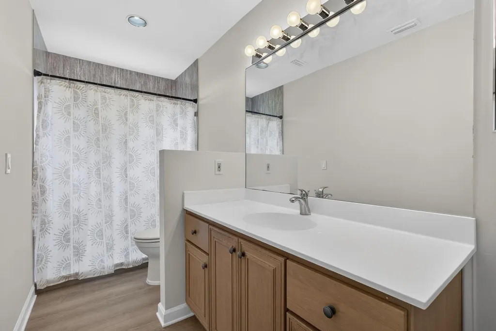 103 Oxford Court Royal Palm Beach FL 33411