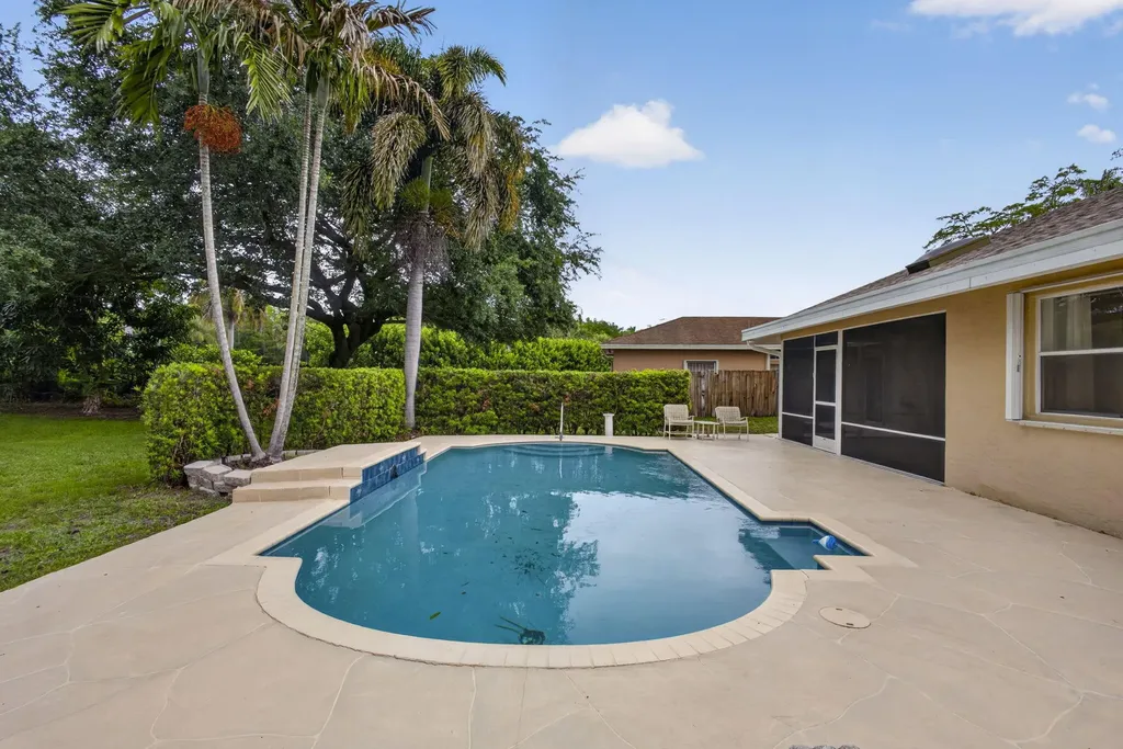 103 Oxford Court Royal Palm Beach FL 33411