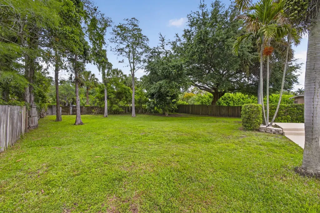 103 Oxford Court Royal Palm Beach FL 33411
