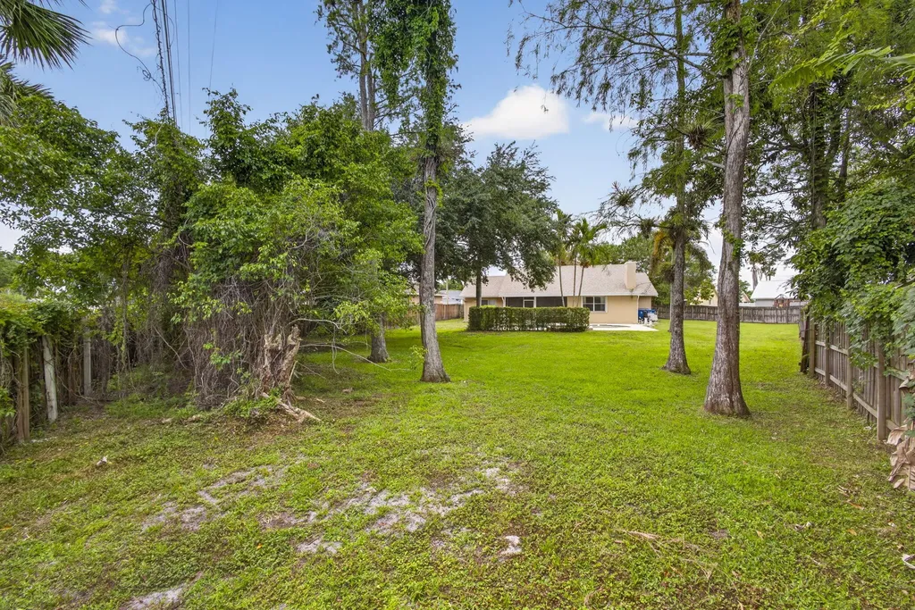 103 Oxford Court Royal Palm Beach FL 33411