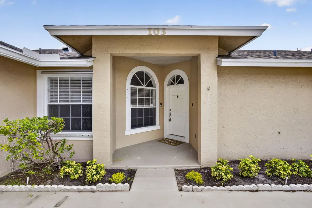 103 Oxford Court Royal Palm Beach FL 33411