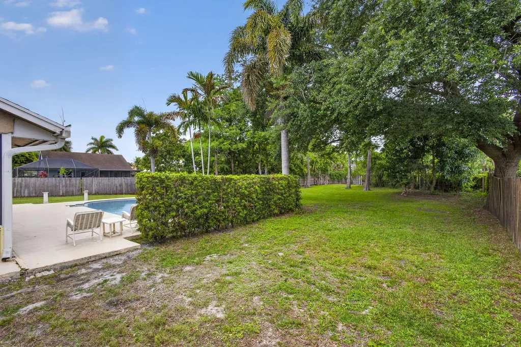 103 Oxford Court Royal Palm Beach FL 33411