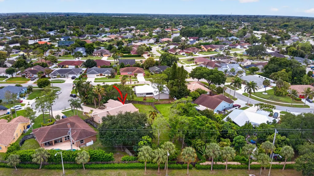 103 Oxford Court Royal Palm Beach FL 33411