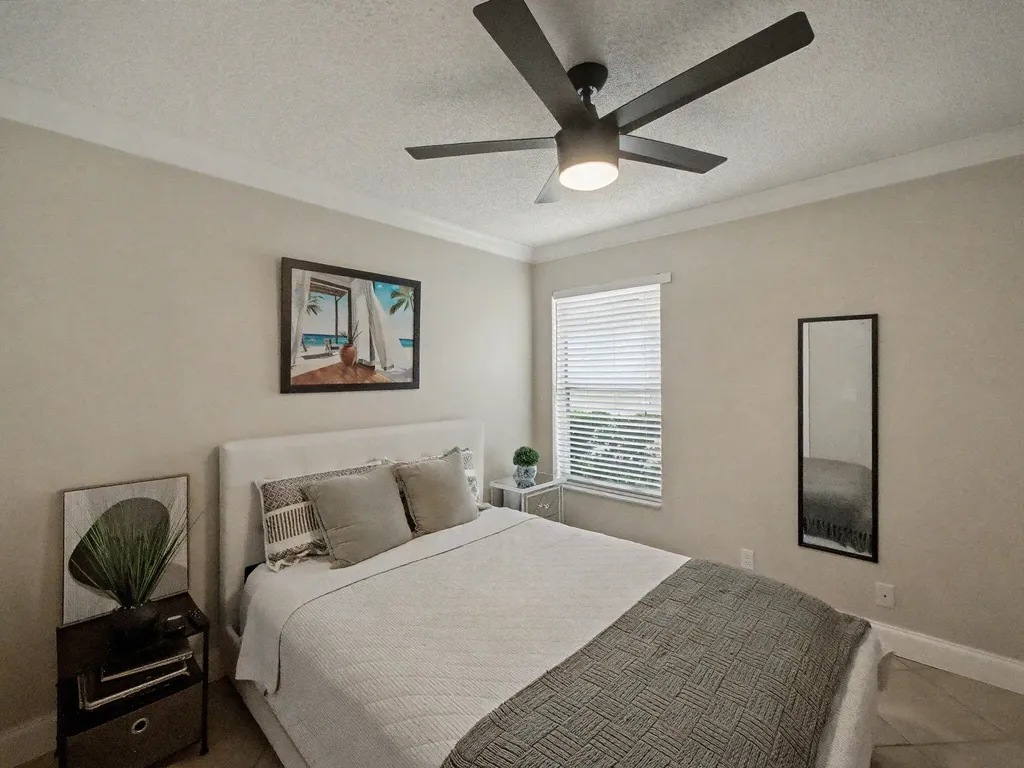6292 Grand Cypress Circle Lake Worth FL 33463