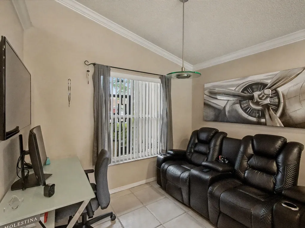 6292 Grand Cypress Circle Lake Worth FL 33463