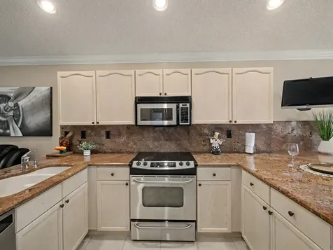 6292 Grand Cypress Circle Lake Worth FL 33463