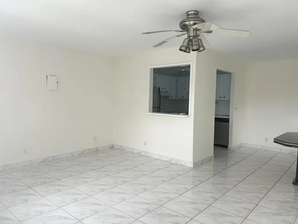 183 Valencia Delray Beach FL 33446