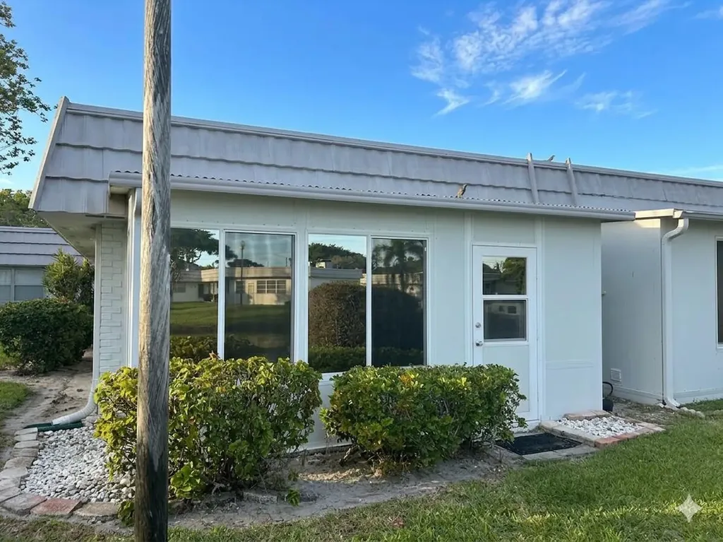 183 Valencia Delray Beach FL 33446