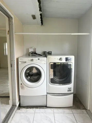 183 Valencia Delray Beach FL 33446