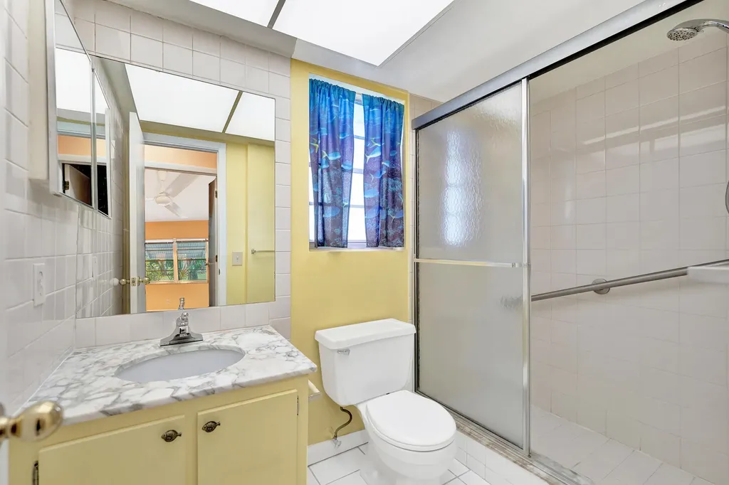 2551 W Golf Boulevard Pompano Beach FL 33064