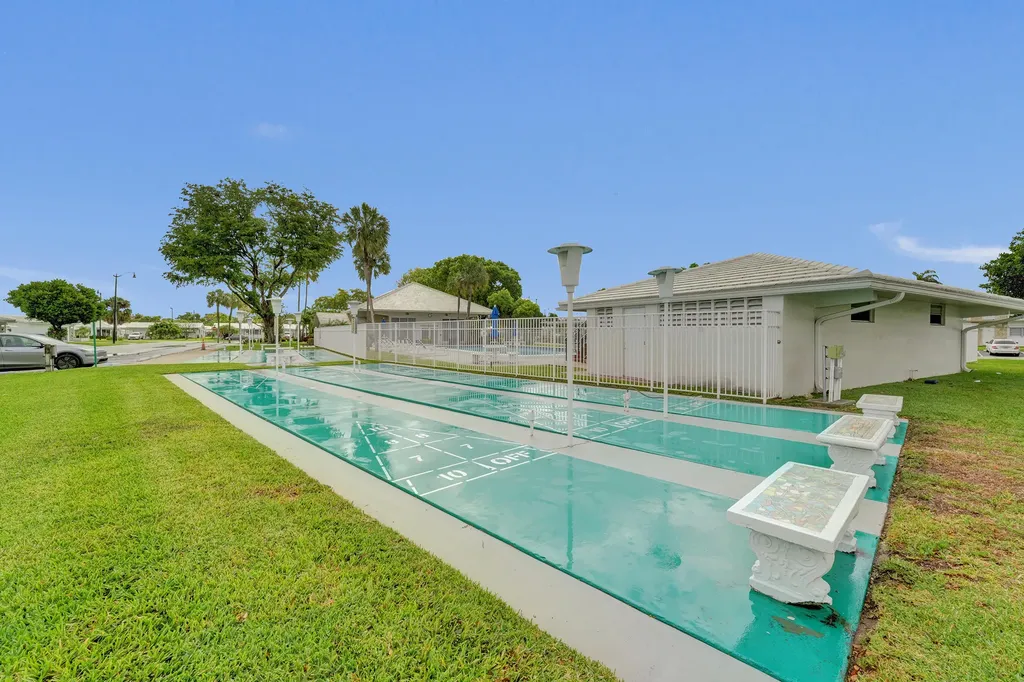 2551 W Golf Boulevard Pompano Beach FL 33064