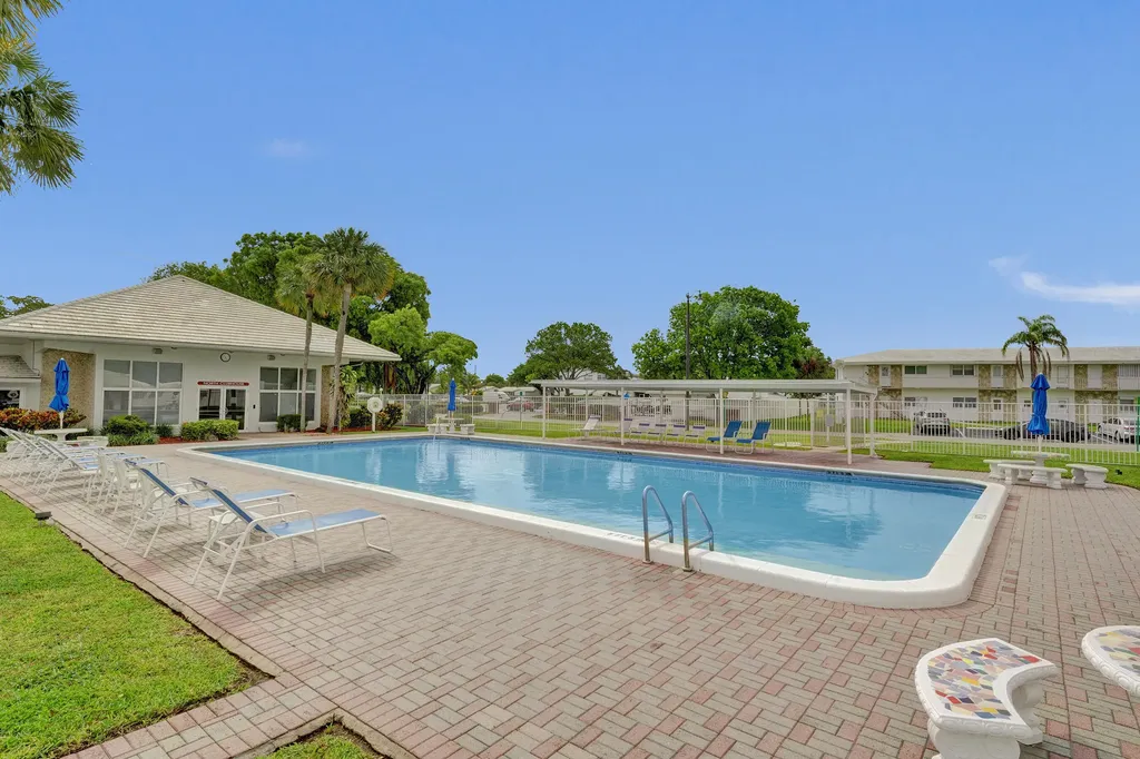 2551 W Golf Boulevard Pompano Beach FL 33064