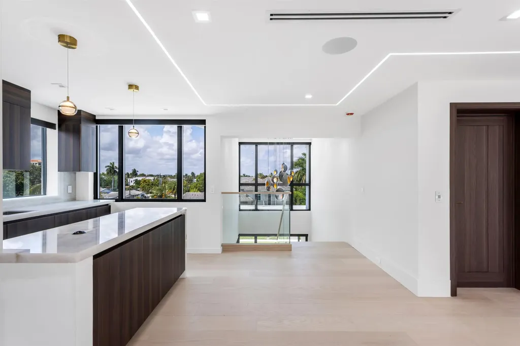 310 NE 2nd Street Boca Raton FL 33432