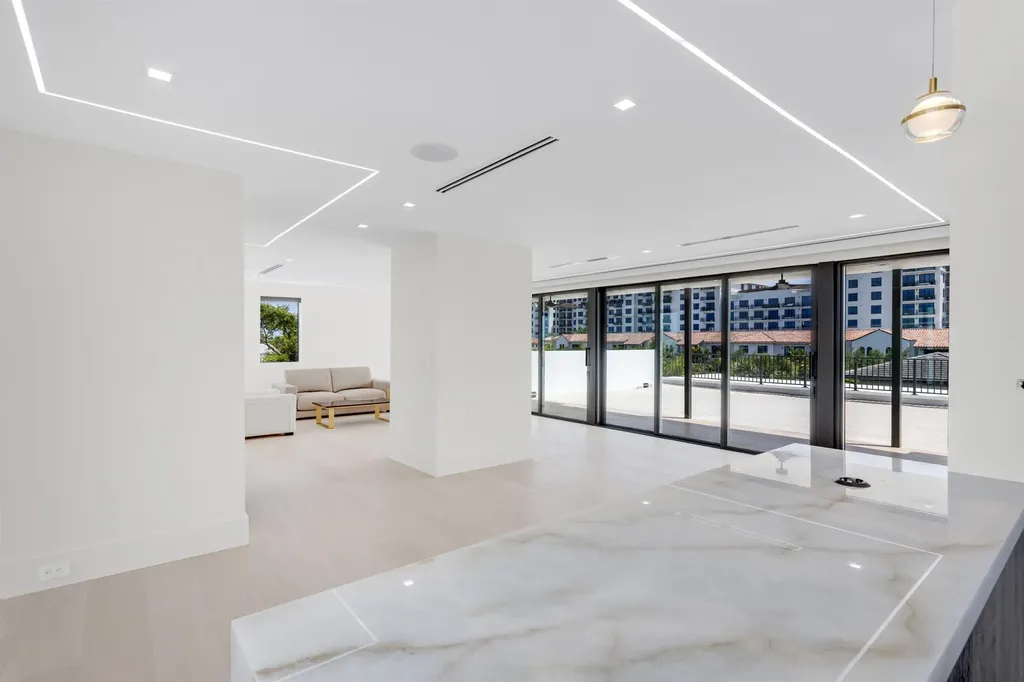 310 NE 2nd Street Boca Raton FL 33432