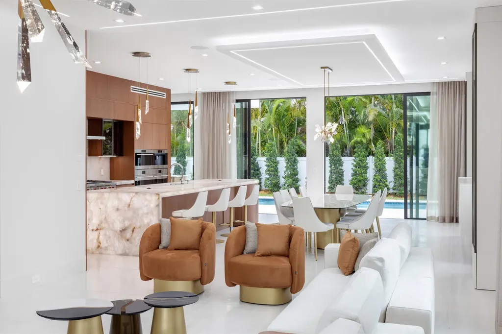 310 NE 2nd Street Boca Raton FL 33432