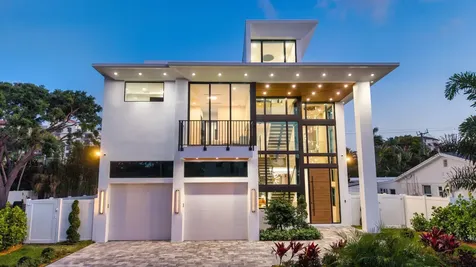 310 NE 2nd Street Boca Raton FL 33432