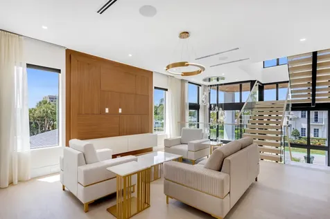 310 NE 2nd Street Boca Raton FL 33432