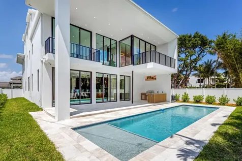 310 NE 2nd Street Boca Raton FL 33432