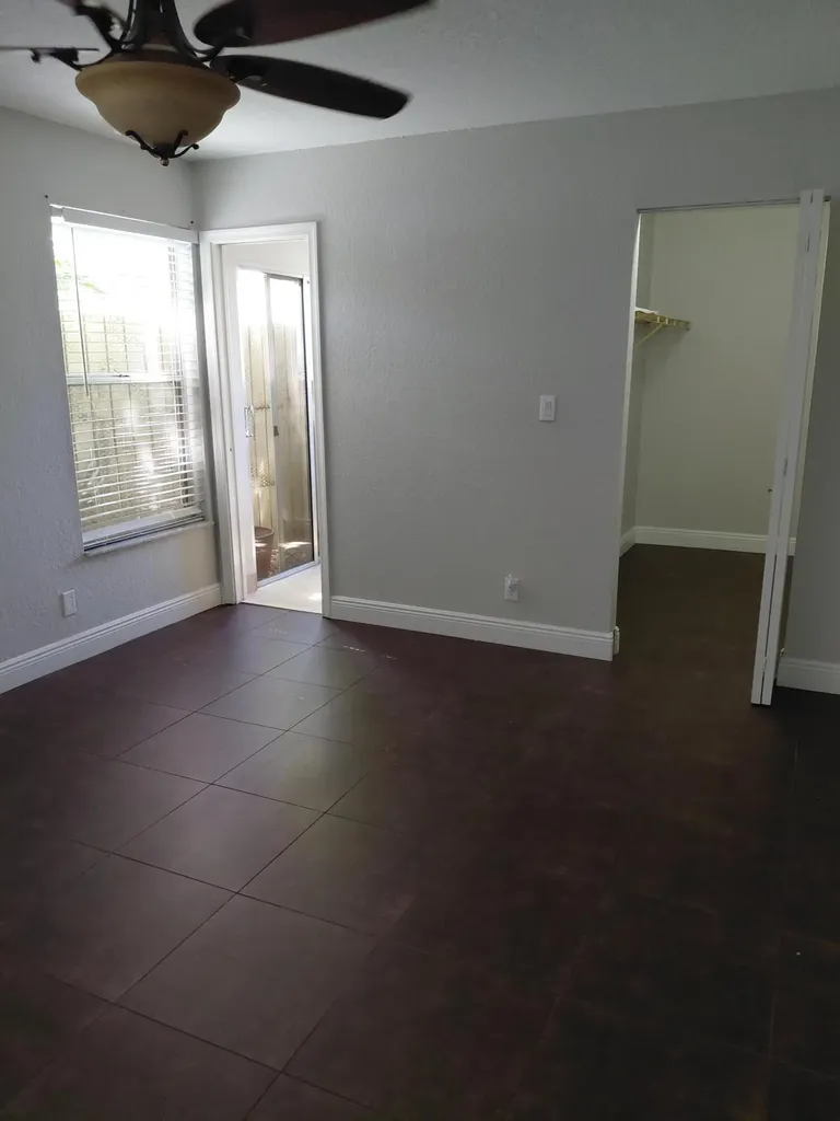 1947 E Discovery Circle E Deerfield Beach FL 33442