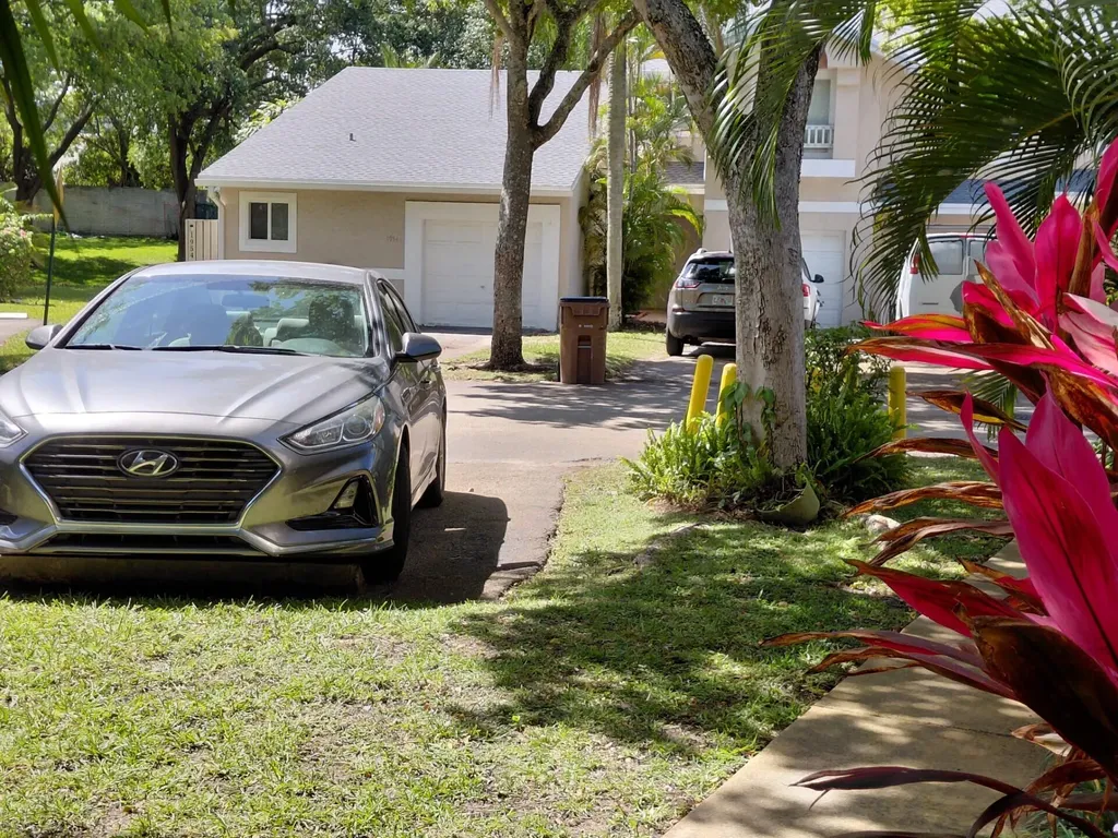 1947 E Discovery Circle E Deerfield Beach FL 33442