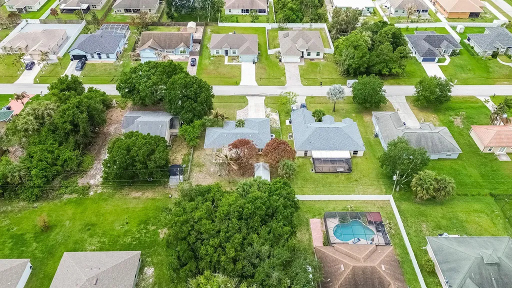 1469 SW Leisure Lane Port St Lucie FL 34953