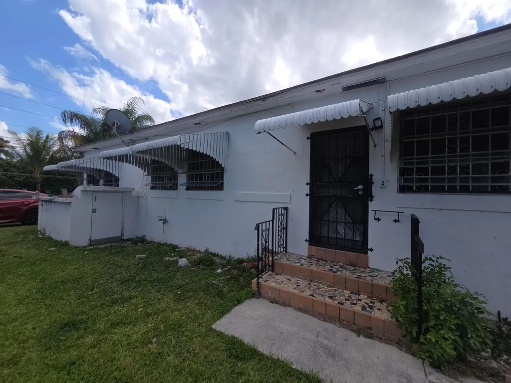 145 SW 3rd Avenue Florida City FL 33034
