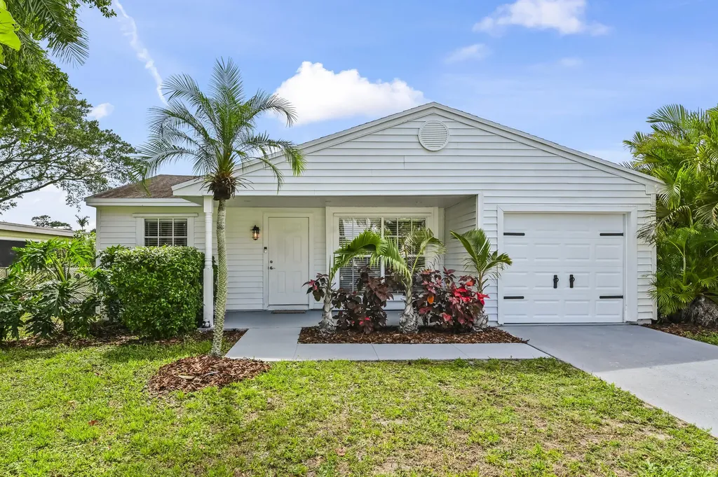 5372 Courtney Circle Boynton Beach FL 33472