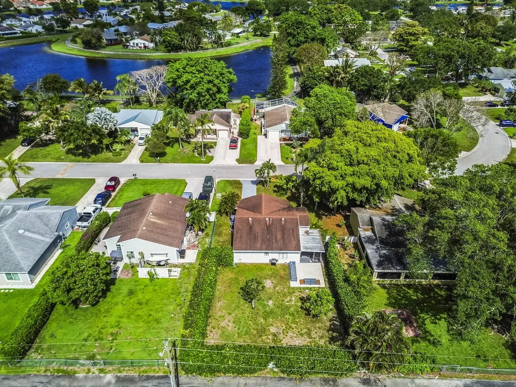 5372 Courtney Circle Boynton Beach FL 33472