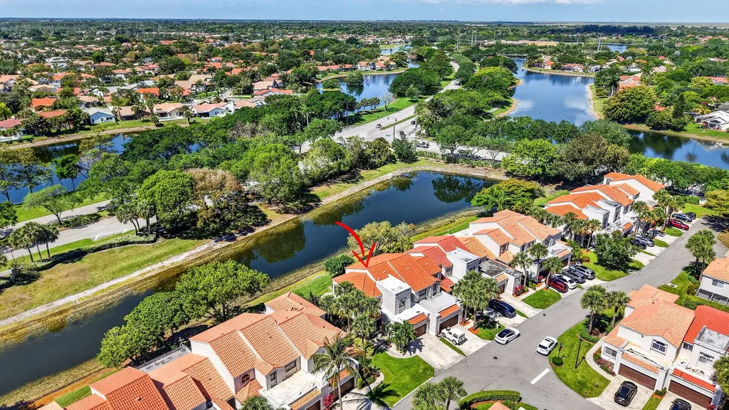 10530 Lake Vista Circle Boca Raton FL 33498