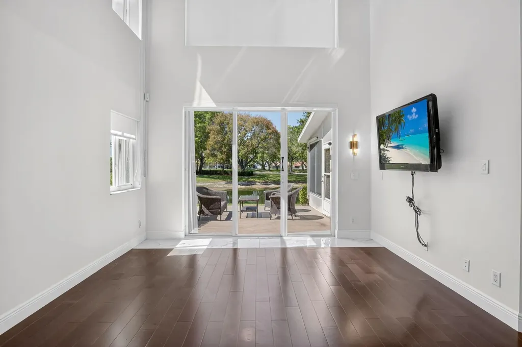 10530 Lake Vista Circle Boca Raton FL 33498
