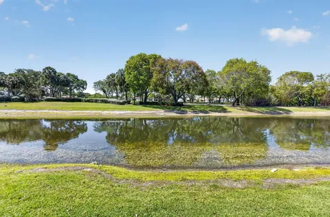 10530 Lake Vista Circle Boca Raton FL 33498