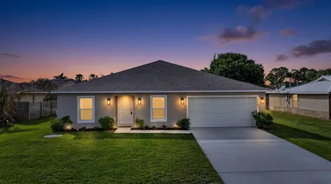 1932 SW Lennox Street Port St Lucie FL 34953