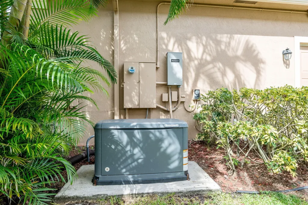 12442 Equine Lane Wellington FL 33414