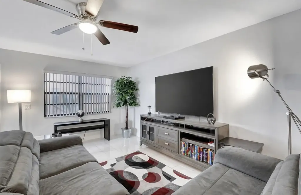 106 Piedmont C Delray Beach FL 33484
