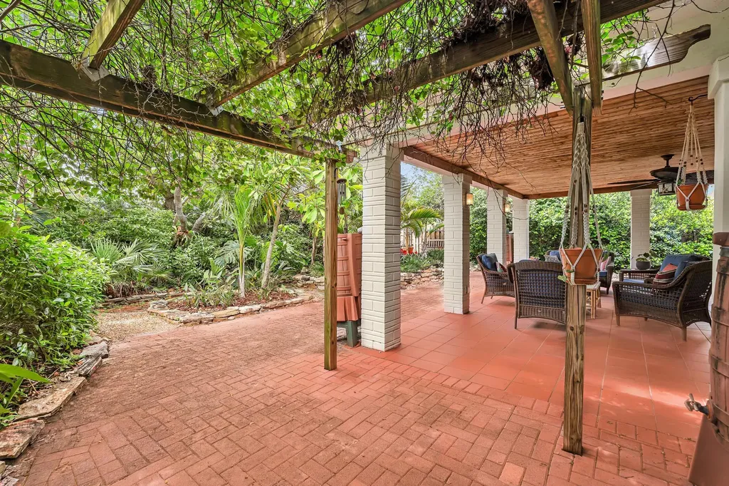 137 Auburn Drive Lake Worth Beach FL 33460