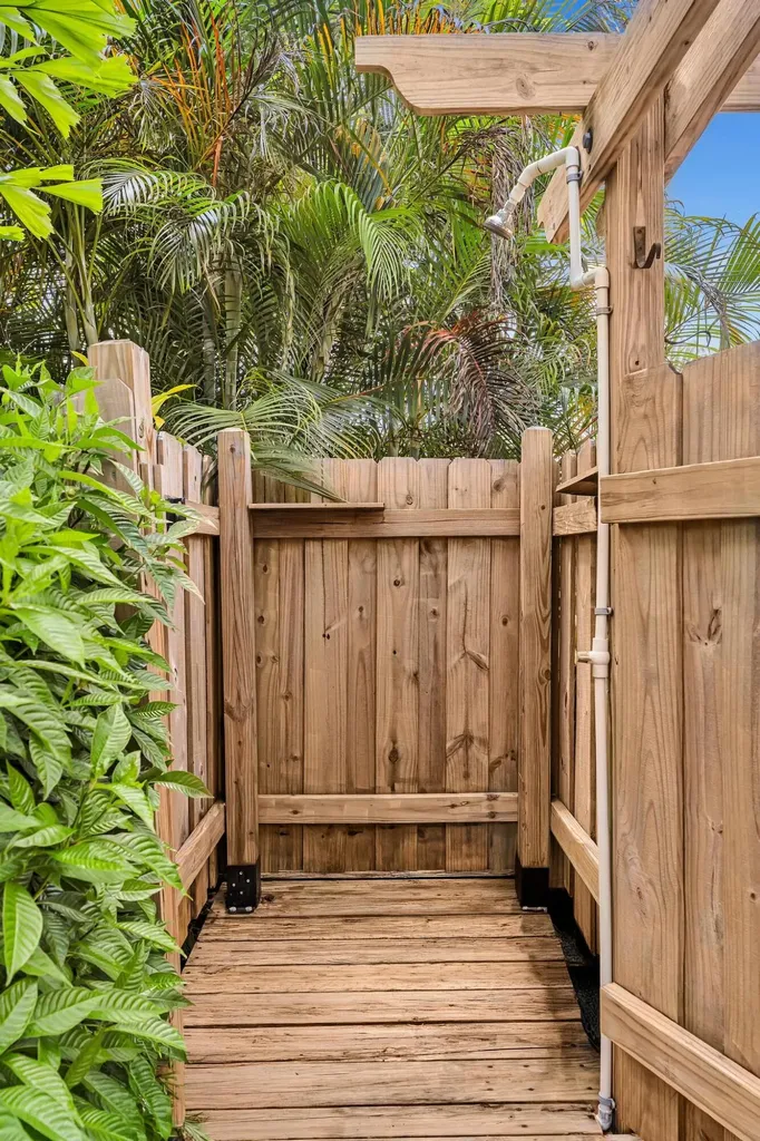 137 Auburn Drive Lake Worth Beach FL 33460