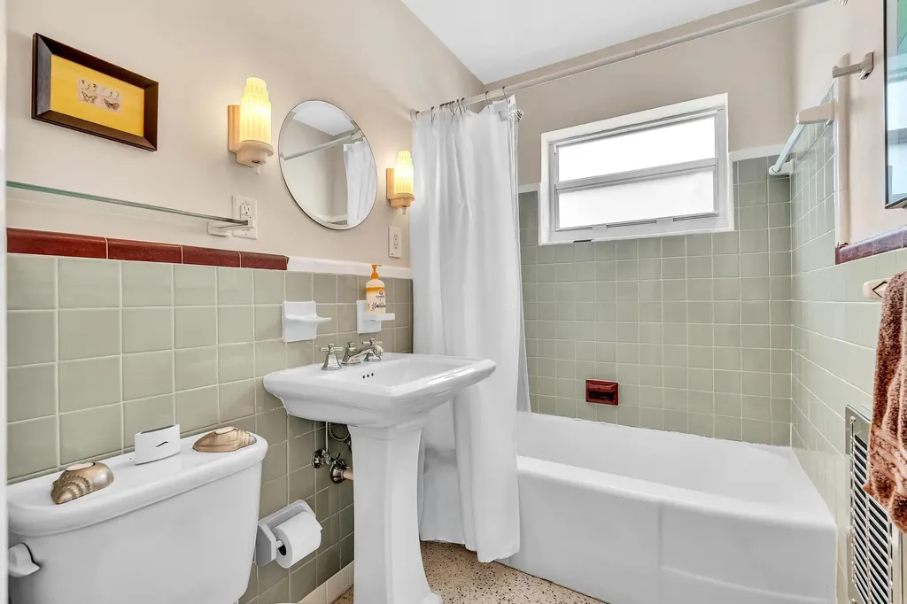 137 Auburn Drive Lake Worth Beach FL 33460