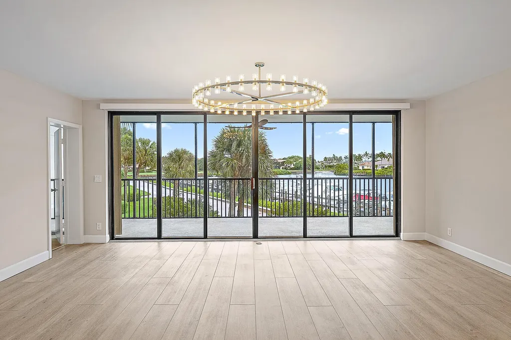 16910 Bay Street Jupiter FL 33477