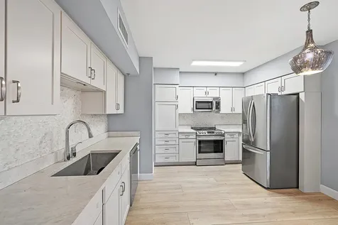 16910 Bay Street Jupiter FL 33477